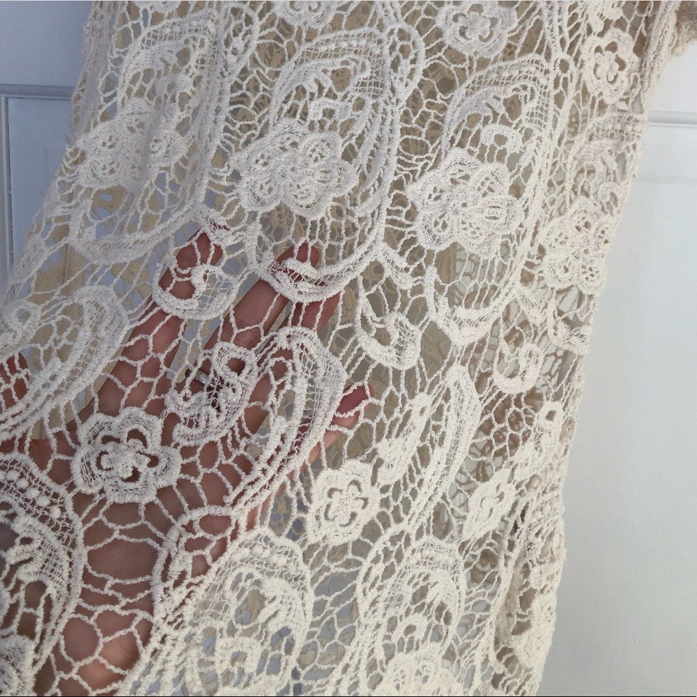 LACE TOP - Picture 4 of 4